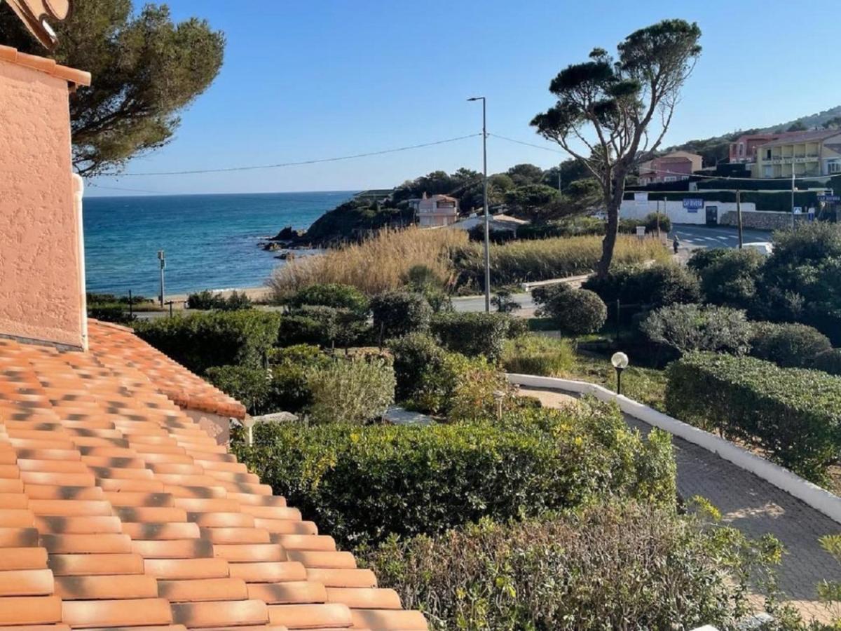 Entre St-Raphael Et St-Tropez. Studio Pieds Dans L'Eau, A Partir De 600 Euros/Semaine. Saint Aygulf Exteriör bild