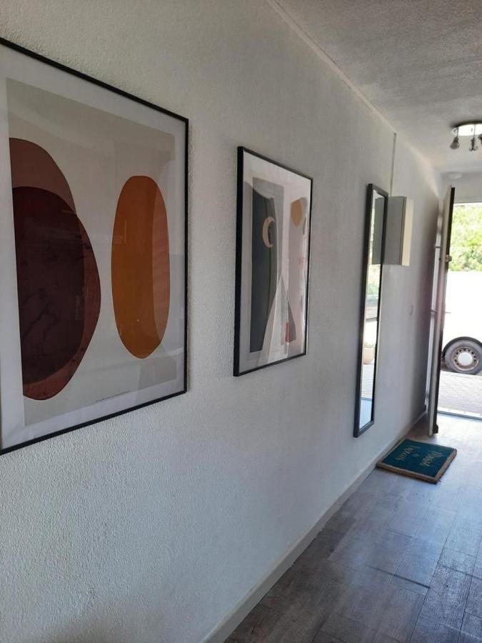 Entre St-Raphael Et St-Tropez. Studio Pieds Dans L'Eau, A Partir De 600 Euros/Semaine. Saint Aygulf Exteriör bild